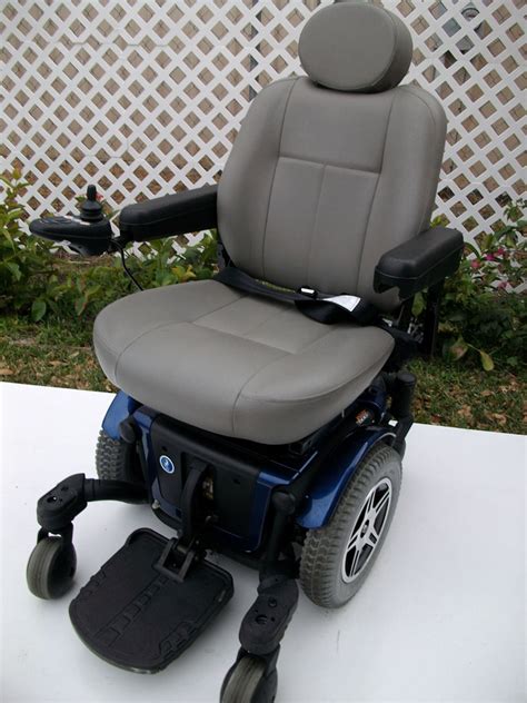 MCombo electric power stand up leather chair. . Used wheelchair for sale near me